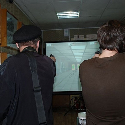 Нижегородские призывники стреляют в лазерном тире Рубин